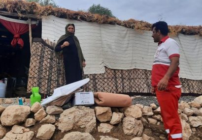 هلال احمر کهگیلویه وبویراحمد به بیش از ۲ هزار نفر در سیلاب اخیر امدادرسانی کرد هلال احمر کهگیلویه وبویراحمد به بیش از ۲ هزار نفر در سیلاب اخیر امدادرسانی کرد