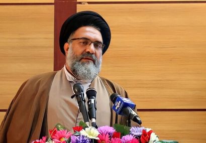 زکات از پایه های دین اسلام است/ توسعه فرهنگ پرداخت زکات در جامعه