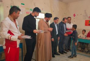 اجرای طرح ملی نذر خدمت جمعیت هلال احمر در روستای آب کری بخش سوق