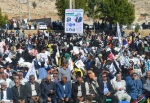 نطق انتخاباتی غلامرضا تاجگردون کاندیدای دوازدهمین دوره مجلس شورای اسلامی حوزه گچساران و باشت در زمین چمن روستای سرآبننیز برگزار شد