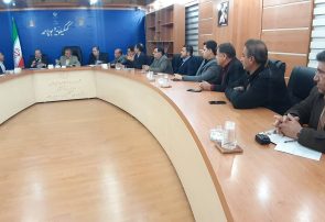 تاکید استاندار بر رفع موانع پیش روی سرمایه گذاری در استان تاکید استاندار بر رفع موانع پیش روی سرمایه گذاری در استان