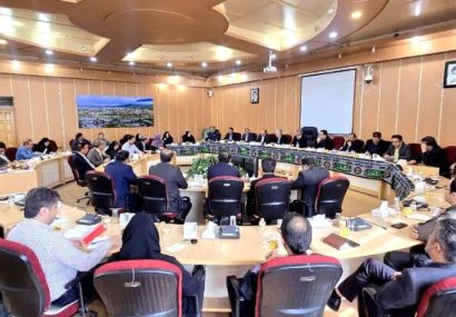 جی‌نف ابزار مدیریت مدرن استان؛ استاندار بر همکاری فرمانداران تأکید کرد