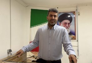حمایت تحصیلی از دانش‌آموزان کم‌برخوردار بستری در بیمارستان امام خمینی(ره) دهدشت