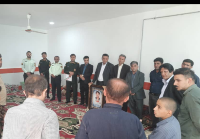 دیدار صمیمی مسئولان با خانواده‌های شهدای بخش دیشموک