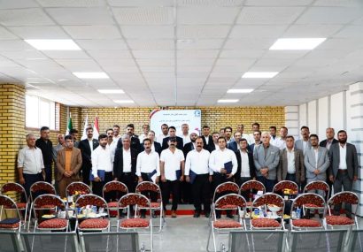 تجلیل از رانندگان حملونقل کالا به پاس همکاری در جنگ ۱۲ روزه تجلیل از رانندگان حملونقل کالا به پاس همکاری در جنگ ۱۲ روزه