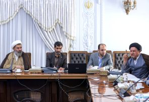 در دیدار با رئیس‌جمهور؛ تأکید موحد بر تسریع در ارتقای دیشموک و چاروسا به شهرستان / اعتراض به بومی‌گزینی سلیقه‌ای و درخواست افزایش اعتبارات عمرانی