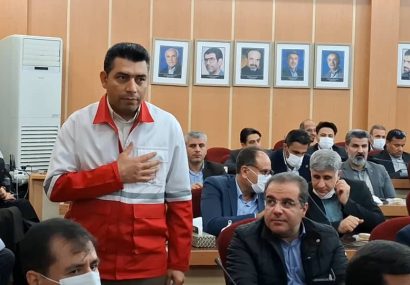 تجلیل از سرپرست هلال احمر استان کهگیلویه و بویراحمد در دومین دوره آموزشی حکمرانی ویژه مدیران ارشد