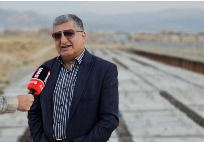 بویراحمد بر مدار “عدد و عمل”: کارنامه یک‌ساله فرماندار، از گره‌های آب تا جهش زیرساخت.(تمرکز بر شعار اصلی متن و تضاد میان مشکلات و راه‌حل‌ها)