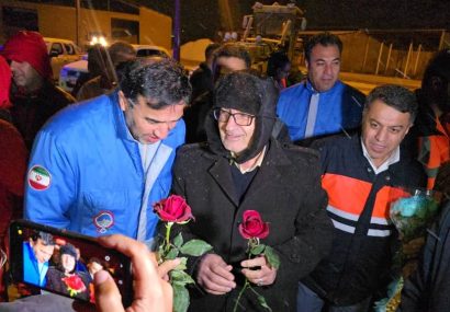 بازدید شبانه استاندار کهگیلویه و بویراحمد از  روند امدادرسانی در محورهای برفی