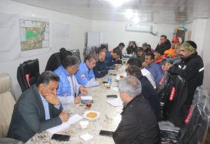 برگزاری جلسه اضطراری ستاد مدیریت بحران شهرستان کهگیلویه برای هماهنگی بیشتر عملیات جستجو
