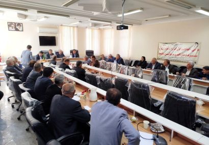 کارگاه آموزشی هیأت های اجرایی شهرستان های کهگیلویه، چرام و لنده در هفتمین دوره انتخابات شوراهای اسلامی شهر با حضور معاون سیاسی امنیتی، مدیر کل سیاسی استانداری، فرمانداران کهگیلویه لنده و چرام در فرمانداری دهدشت