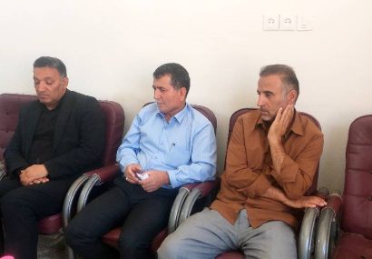 فرماندار کهگیلویه: شنیدن دغدغه مدیران و کارکنان، مسیر حل مشکلات را هموار میکند فرماندار کهگیلویه: شنیدن دغدغه مدیران و کارکنان، مسیر حل مشکلات را هموار میکند