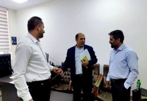 سرپرست جدید معاونت فرمانداری دنا در روز اول کاری: تکریم اربابرعایت و روحیه جهادی رمز موفقیت نظام اداری است» سرپرست جدید معاونت فرمانداری دنا در روز اول کاری: تکریم اربابرعایت و روحیه جهادی رمز موفقیت نظام اداری است»