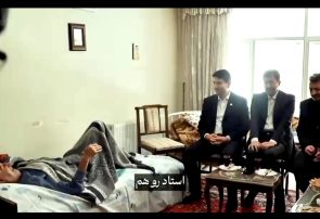فیلم و تصویر: دیدار شبانه وزیر با استاد بیمار؛ روایتی از قدرشناسی در روزهای سخت