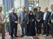 حضور استاندار کهگیلویه و بویراحمد و فرماندار کهگیلویه در منزل شهید علویتبار؛ تجلیل از ایثار و مقاومت خانواده شهدا