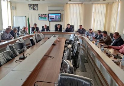 فرماندار کهگیلویه: هماهنگی دستگاه‌های اجرایی برای رفع مشکلات کشاورزان ضروری است