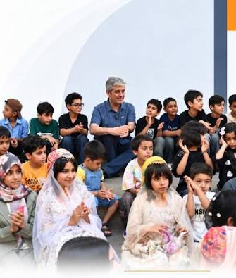 معمارِ امید در محلات قدیمی؛ حضور صمیمانه دکتر تاجگردون در جمع کودکان گچساران معمارِ امید در محلات قدیمی؛ حضور صمیمانه دکتر تاجگردون در جمع کودکان گچساران